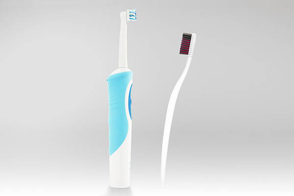 Mga electric toothbrush